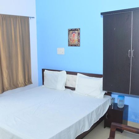 Hotel Chandrasha Villa Ayodhya Dham Ram Mandir 600 Meter Exterior photo