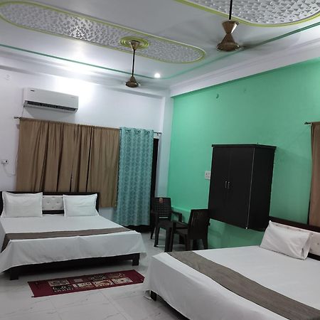 Hotel Chandrasha Villa Ayodhya Dham Ram Mandir 600 Meter Exterior photo